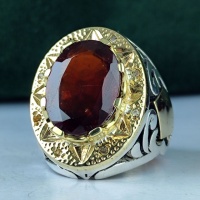 انگشتر یاقوت گارنت با 8 قطعه برلیان اصلی فاخر 