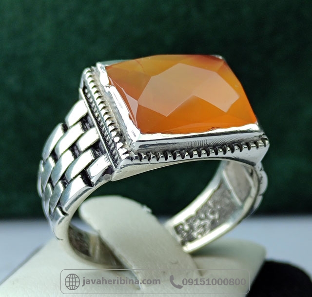 انگشتر عقیق یمنی فنسی تراش با رکاب رولکسی _کد:35002