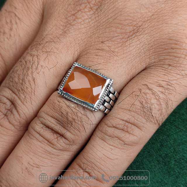 انگشتر عقیق یمنی فنسی تراش با رکاب رولکسی _کد:35002