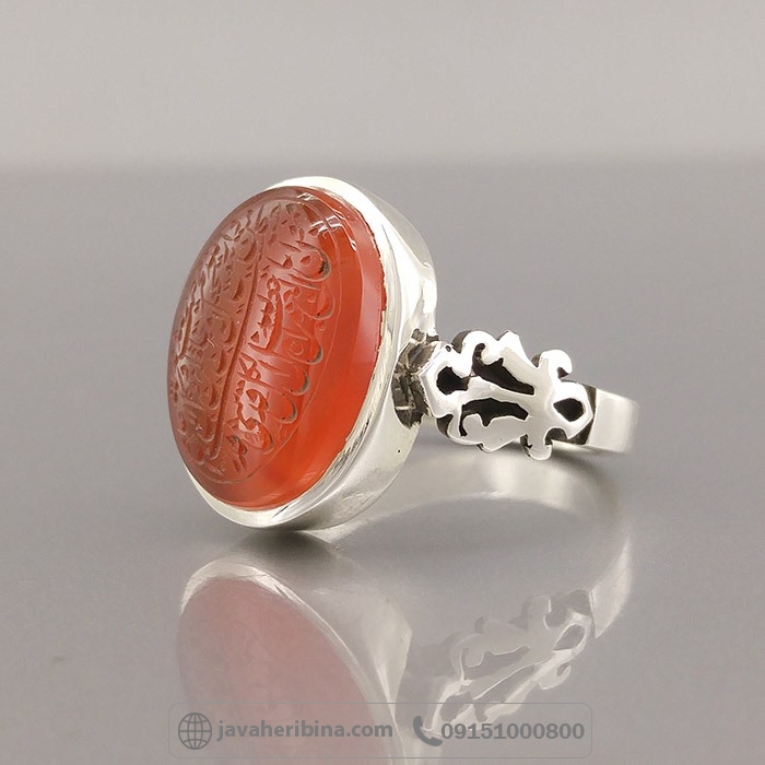 انگشتر عقیق یمنی سرخ با حکاکی و من یتق الله همراه با حرز و تربت _کد:35019