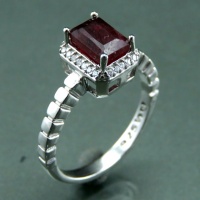 انگشتر یاقوت سرخ نقره زنانه ظریف و زیبا 