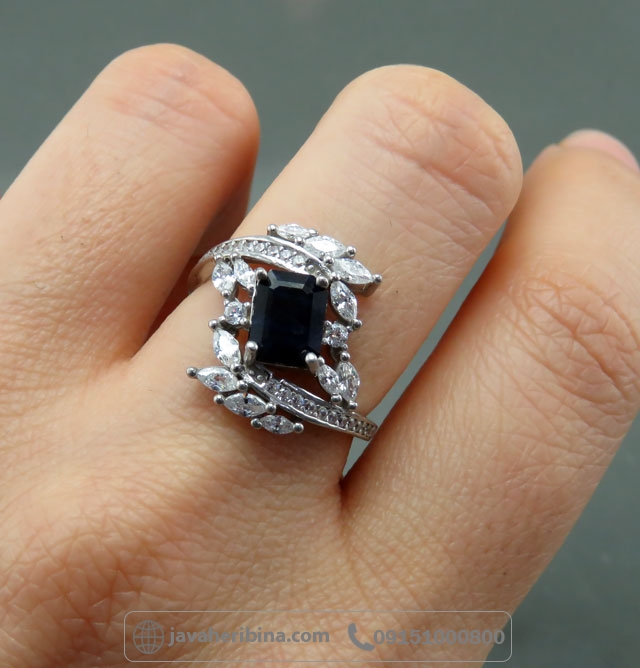 انگشتر یاقوت کبود نقره زنانه بسیار زیبا _کد:35039