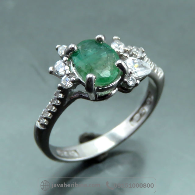 انگشتر زمرد نقره زنانه بسیار زیبا _کد:35042