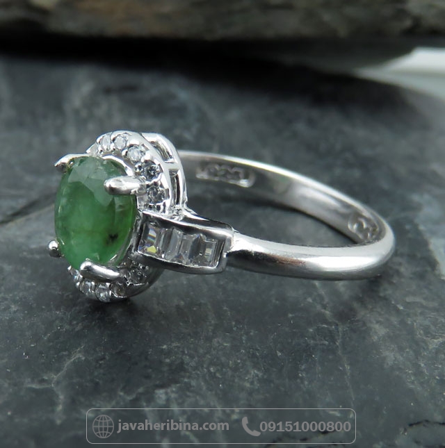 انگشتر زمرد نقره زنانه _کد:35047