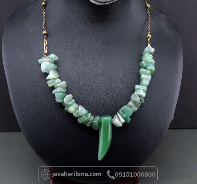 سینه ریز یشم زیبا و خوش رنگ با تراش خاص _کد:35072