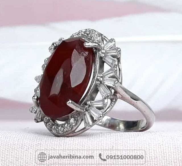 انگشتر عقیق یمنی سرخ رودیوم بسیار خوشرنگ و خاص _کد:35083