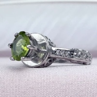 انگشتر زبرجد نقره زنانه 