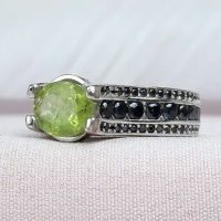 انگشتر زبرجد نقره زنانه 