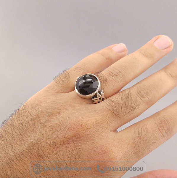 انگشتر عقیق یمنی جزع دست ساز با تراش زیبا همراه با حرز و تربت _کد:35149