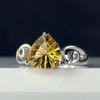 انگشتر سیترین نقره زنانه خاص و زیبا 