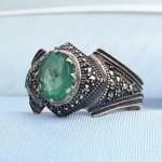 انگشتر زمرد نقره مردانه با مخراج نگین های مارکازیت _کد:۳۵۱۶۷