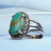 انگشتر فیروزه نیشابوری نقره زنانه 