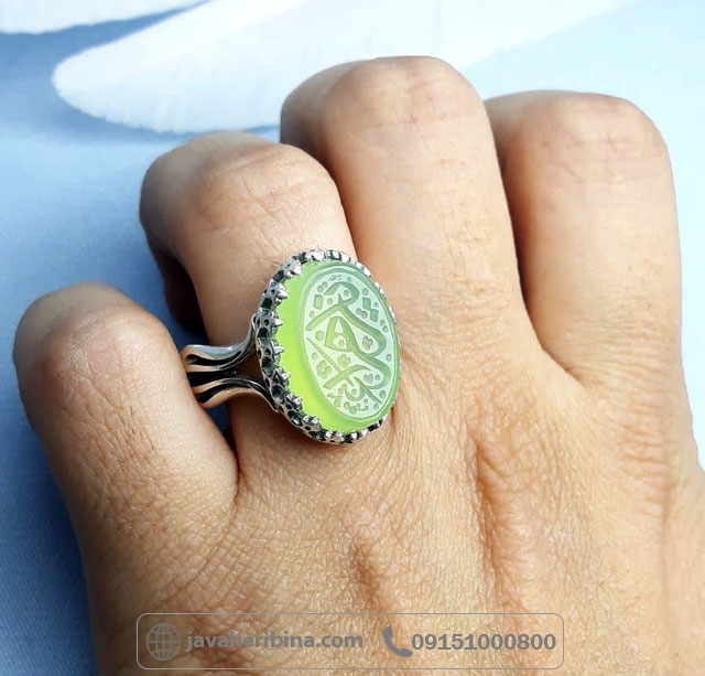 انگشتر عقیق سبز کاهویی خطی زیبا با حکاکی یا زهرا _کد:35230