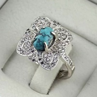 انگشتر فیروزه نیشابوری طلا روس زنانه شیک 