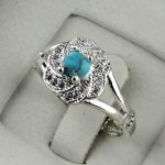 انگشتر فیروزه نیشابوری طلاروس زنانه _کد:۳۵۲۴۲