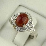 انگشتر عقیق قرمز طلاروس زنانه شکیل _کد:۳۵۲۵۶