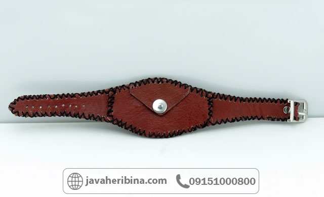 دعا و حرز کبیر امام جواد روی پوست آهو به همراه دستبند چرمی _کد:35269