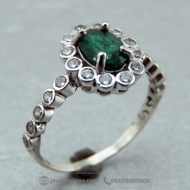 انگشتر زمرد نقره زنانه خوش رنگ و ظریف _کد:35271