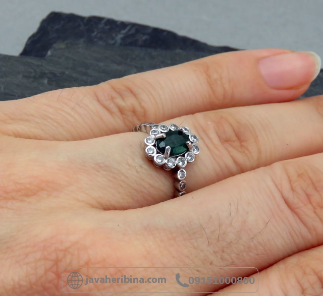 انگشتر زمرد نقره زنانه خوش رنگ و ظریف _کد:35271