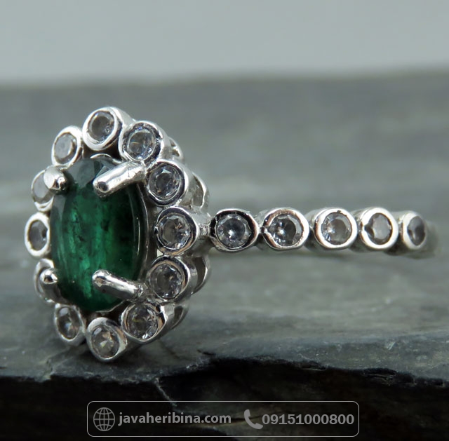 انگشتر زمرد نقره زنانه خوش رنگ و ظریف _کد:35271