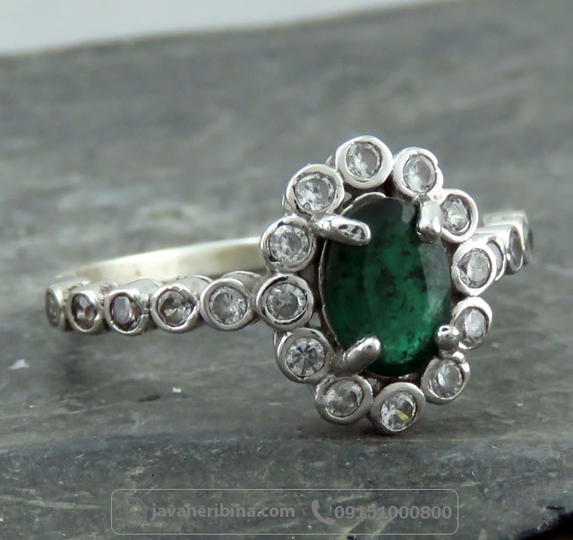 انگشتر زمرد نقره زنانه خوش رنگ و ظریف _کد:35271