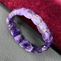 دستبند آمتیست درشت با تراش زیبا و خوش رنگ 