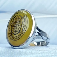 انگشتر عقیق شرف الشمس خطی با حکاکی وان یکاد و آیت الکرسی 