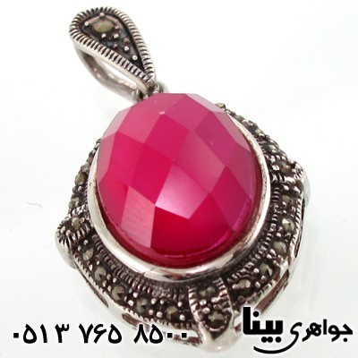 گردنبند یاقوت سرخ و حدید برجسته زنانه