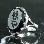 انگشتر عقیق سیاه (اونیکس) نقره مردانه با حکاکی جان فدا _کد:۳۵۷۰۴