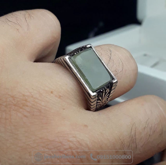 انگشتر یشم یمنی نقره مردانه با تراش خاص _کد:35708