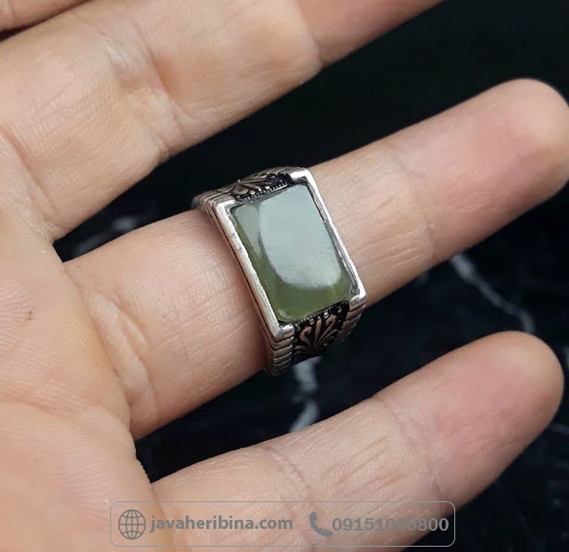 انگشتر یشم یمنی نقره مردانه با تراش خاص _کد:35708