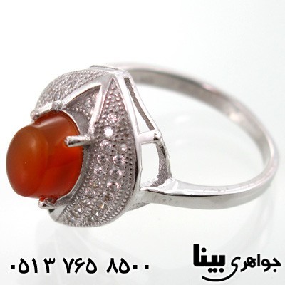 انگشتر عقیق یمنی طرح چشم زنانه
