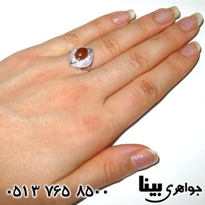 انگشتر عقیق یمنی طرح چشم زنانه دو