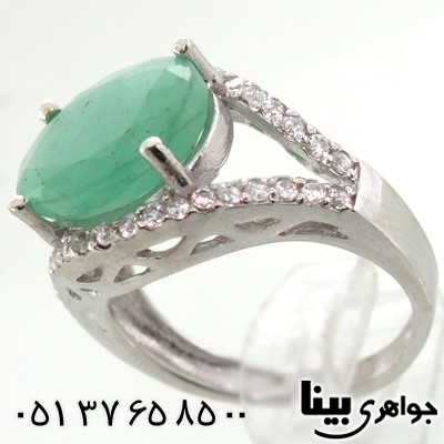 انگشتر زمرد درشت بیضی زنانه
