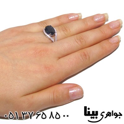 انگشتر یاقوت کبود بیضی زنانه درشت
