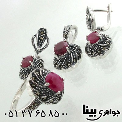 سرویس یاقوت سرخ و حدید طرح گل زنانه