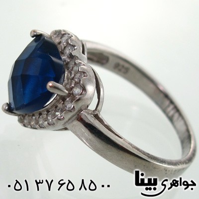 انگشتر نقره نگین آبی طرح قلبی زنانه