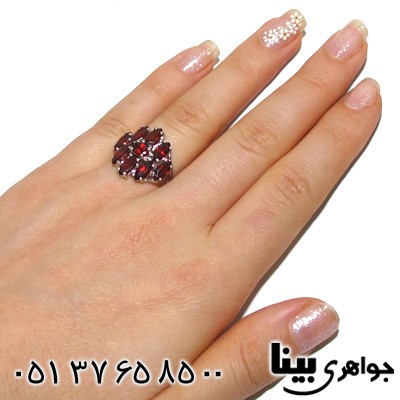 انگشتر یاقوت گارنت طرح گل زنانه درشت