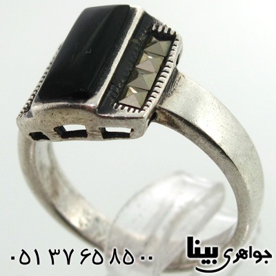 انگشتر حدید و طرح عقیق مستطیلی زنانه