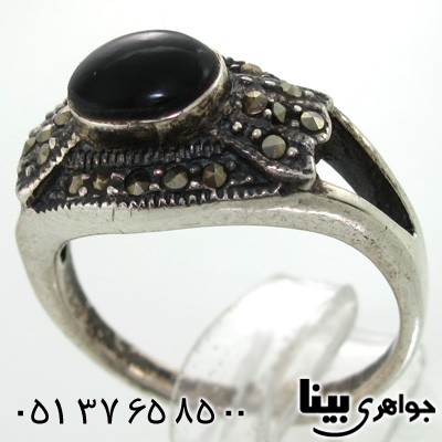 انگشتر حدید مدل پاپیون و طرح عقیق سیاه زنانه