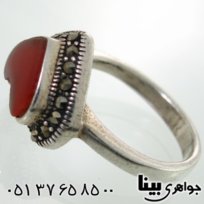 انگشتر حدید و طرح عقیق قرمز قلبی زنانه درشت