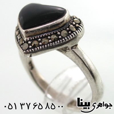 انگشتر حدید و طرح عقیق سیاه قلبی زنانه