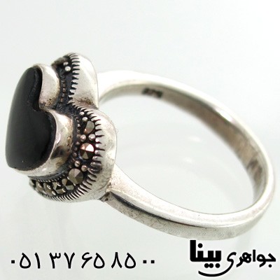 انگشتر حدید و طرح عقیق سیاه قلبی زنانه
