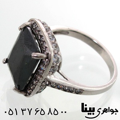 انگشتر عقیق سیاه (اونیکس) مربعی زنانه درشت