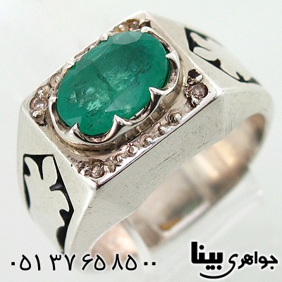 انگشتر زمرد مردانه بیضی تراش برلیانی و الماس فاخر