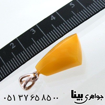 گردنبند کهربا پلندی هرمی مخصوص سنگ درمانی