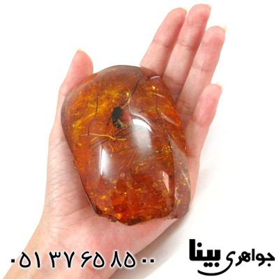 نگین انگشتر کهربا صنعتی با حشره و خاشاک طبیعی