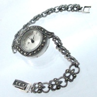 ساعت حدید زنانه طرح گل