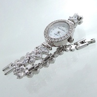 ساعت نقره زنانه بیضی کلاسیک