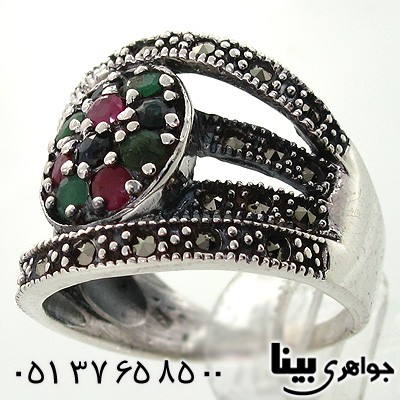انگشتر چند جواهر یاقوت و زمرد طرح سرو درشت